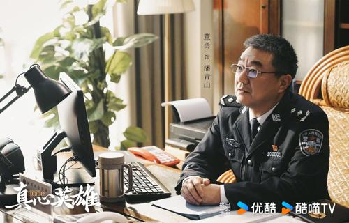 揭秘UFO穿梭星际的神秘空间跳跃术