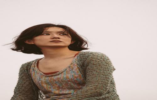 朱亚文公开手戴婚戒照片驳斥离婚流言